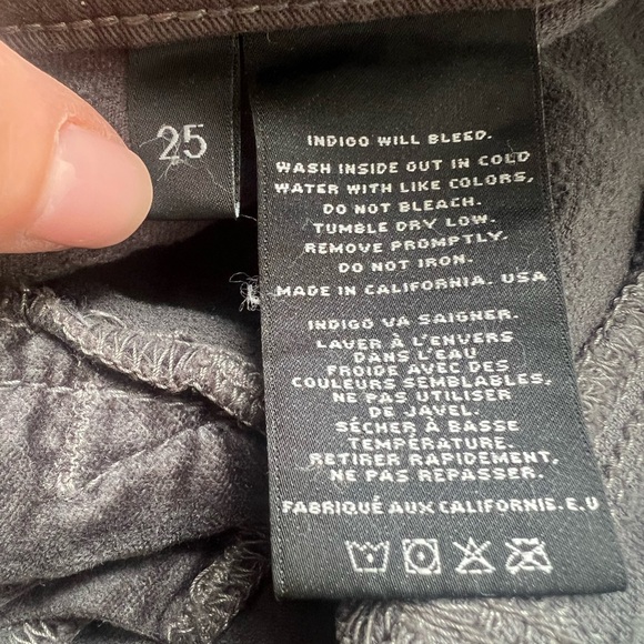 Like New J Brand Super Skinny Velvet ‘Jeans’ in Mercury, Size 25 - Picture 5 of 7